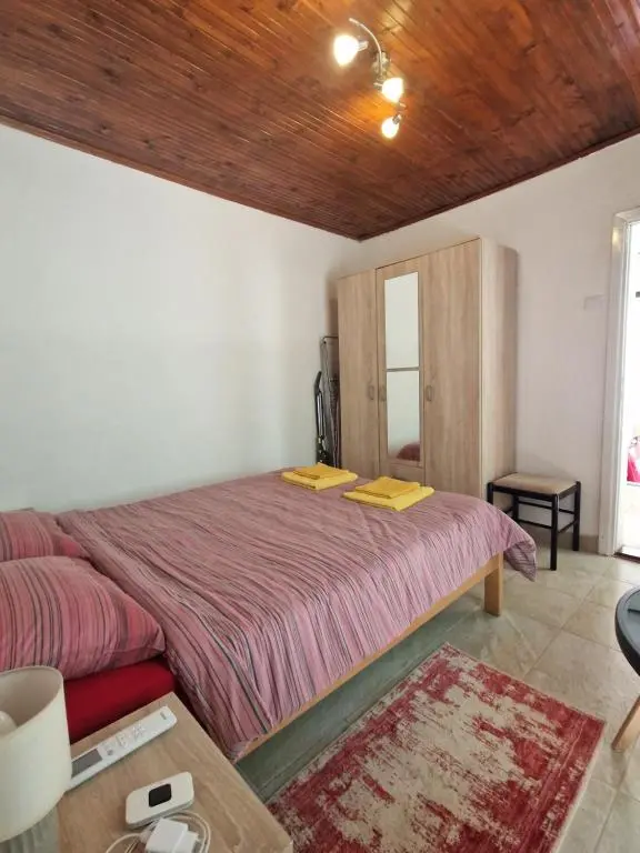img_id_2389727.webp
