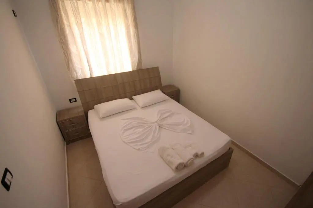 img_id_998067.webp
