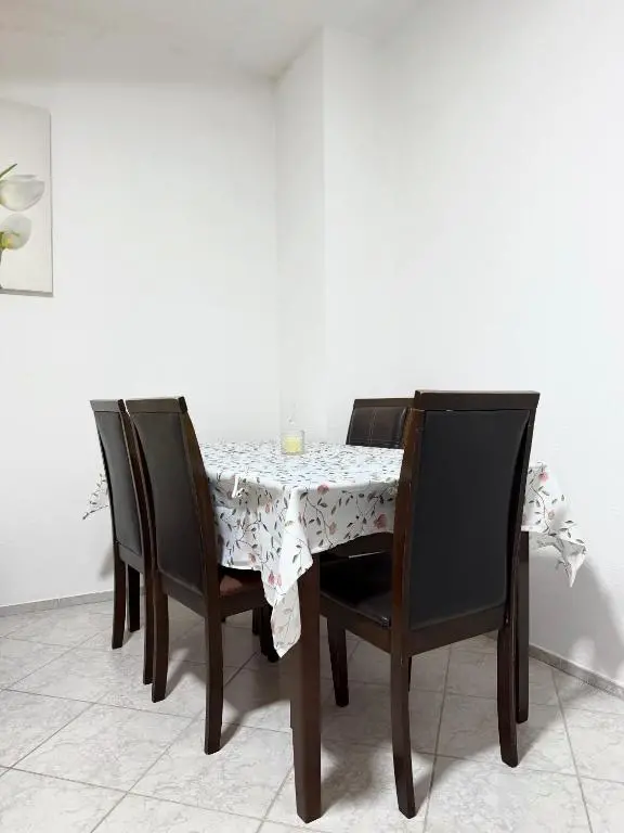 img_id_2385540.webp