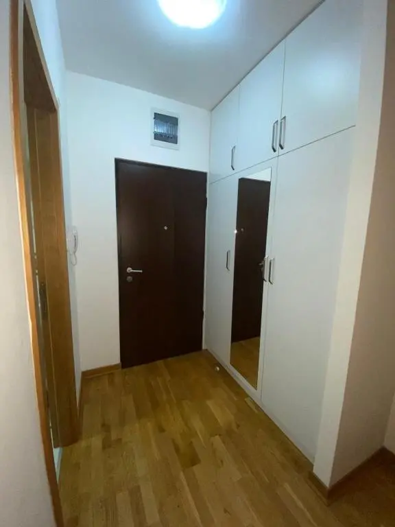 img_id_2383533.webp