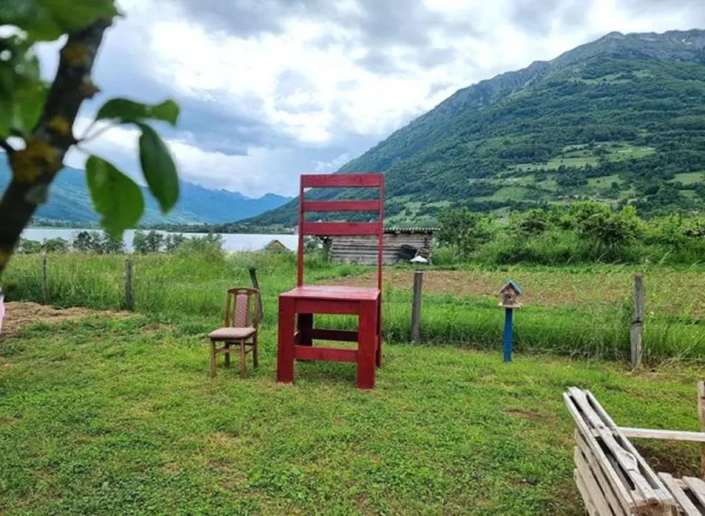img_id_2381842.webp