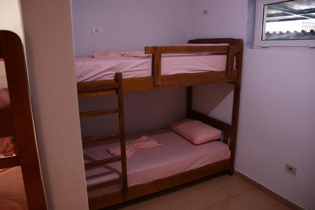 img_id_1075374.jpg