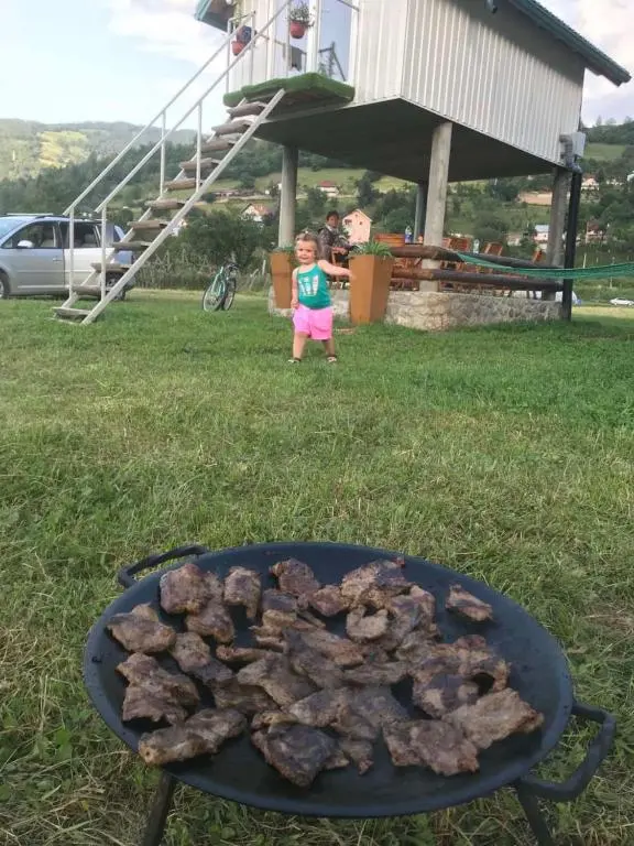 img_id_2371639.webp