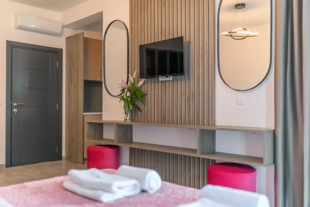 img_id_2371086.webp