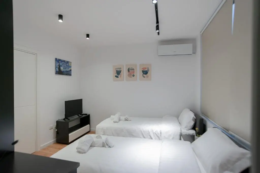 img_id_938204.webp