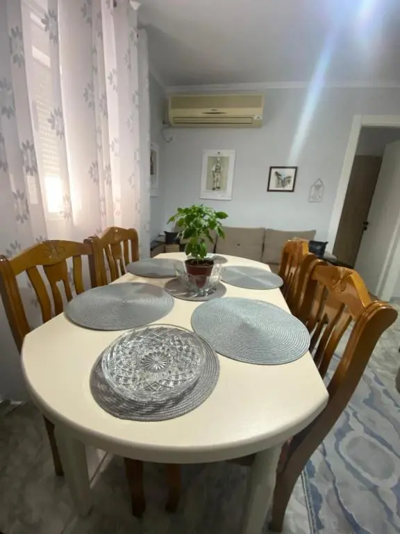 img_id_1690825.webp