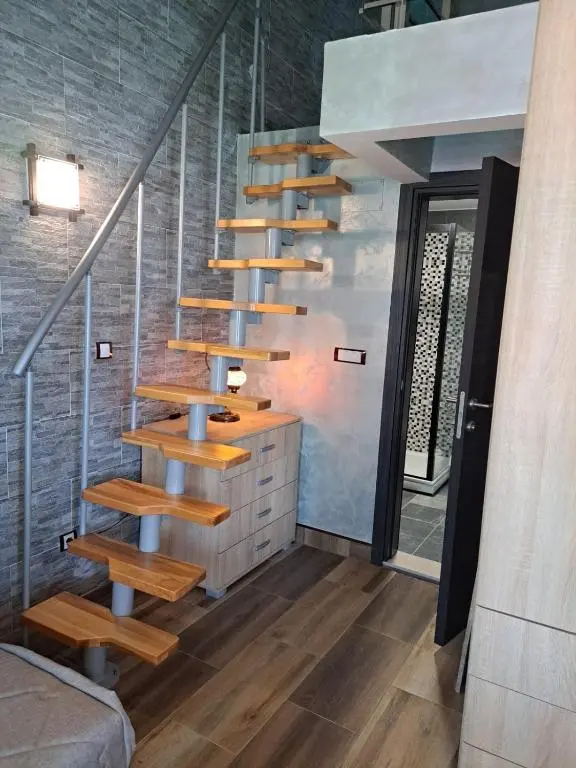 img_id_2365472.webp