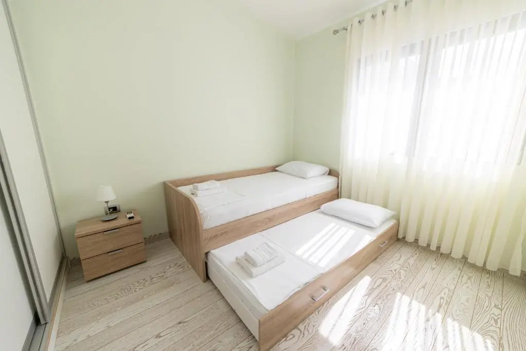 img_id_2362692.webp