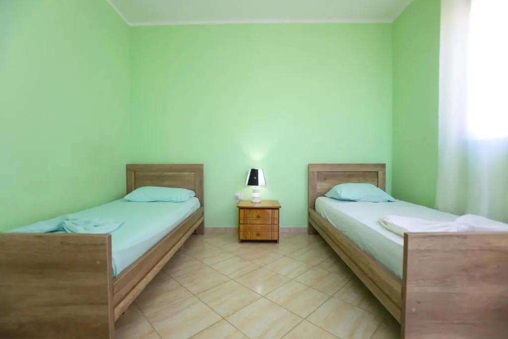 img_id_1713835.webp