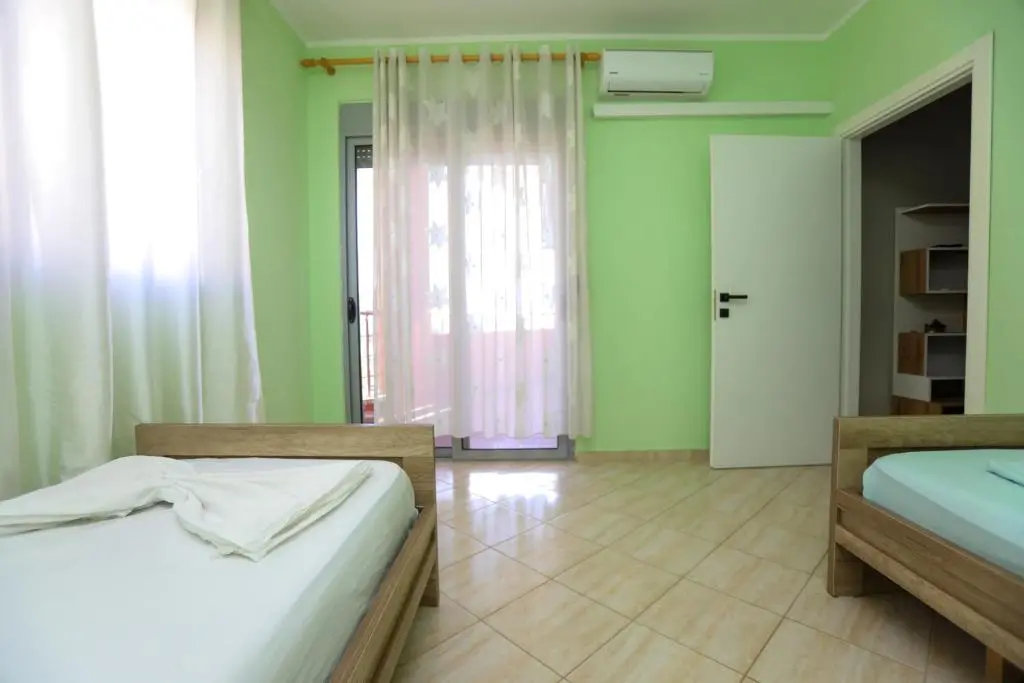 img_id_1713843.webp