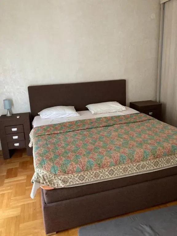 img_id_2357058.webp