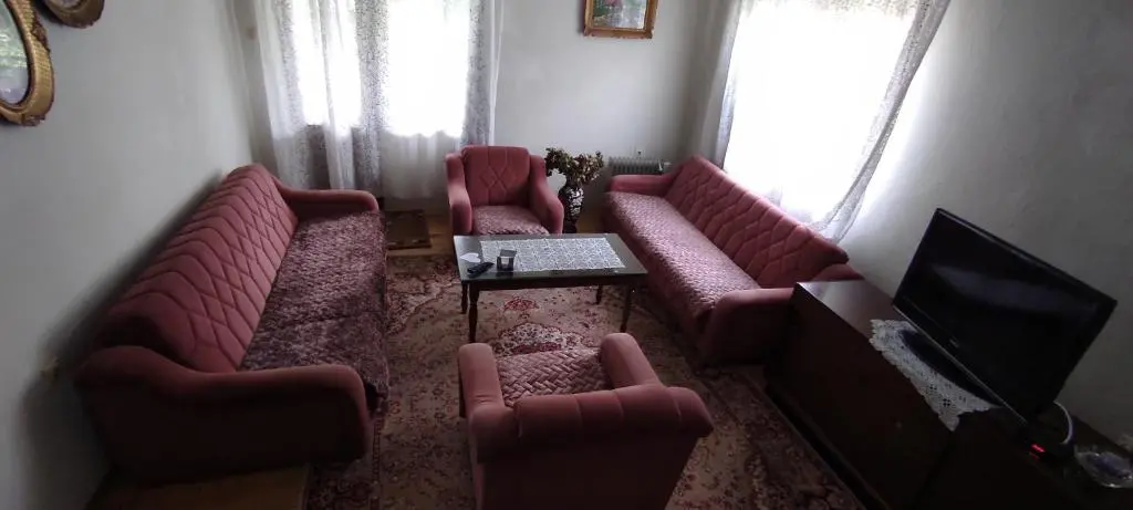 img_id_2352865.webp
