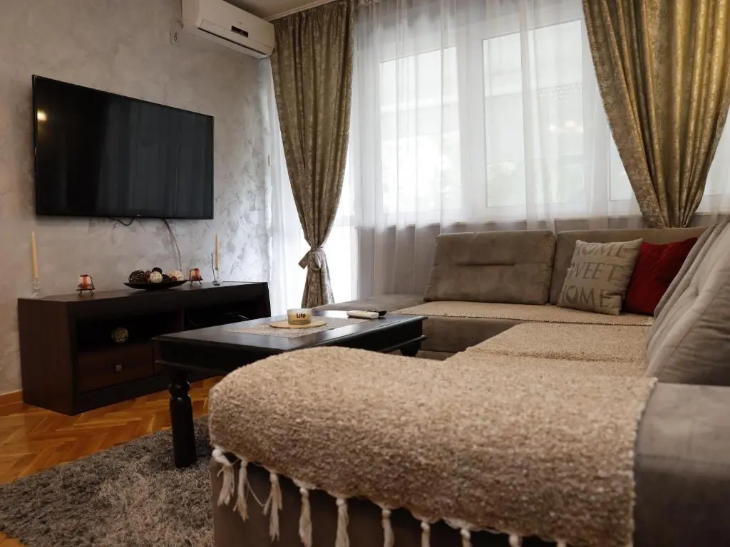 img_id_2351202.webp