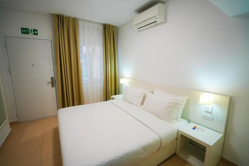 img_id_1208428.webp