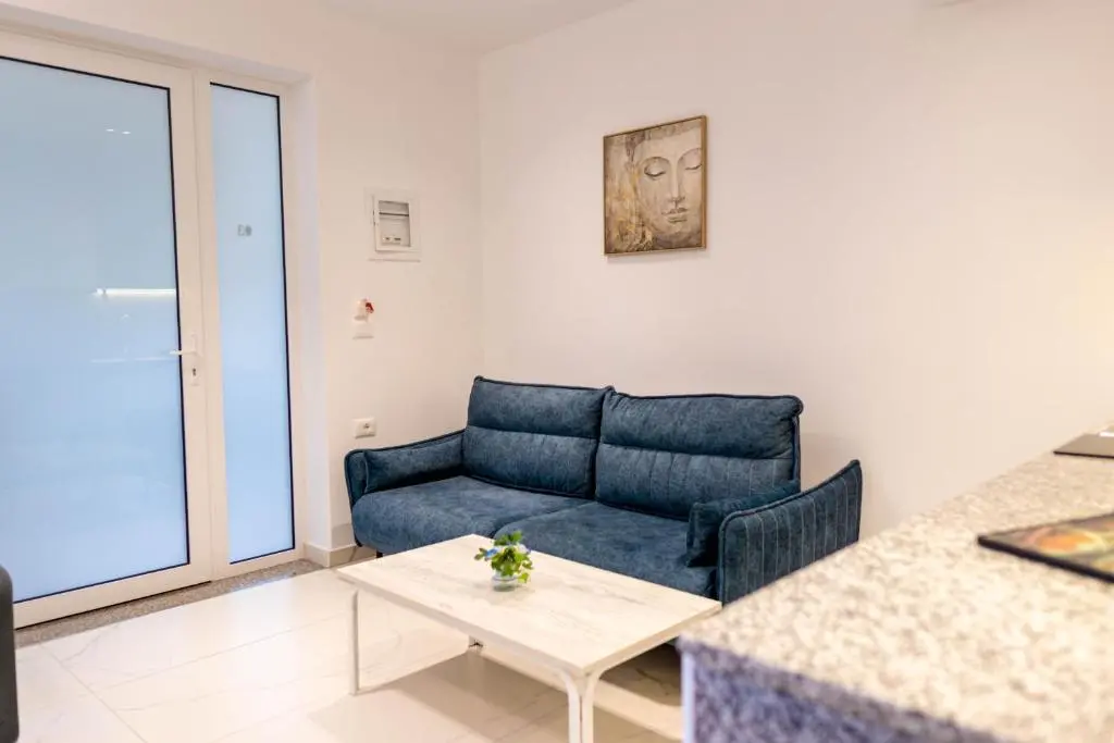 img_id_1007416.webp