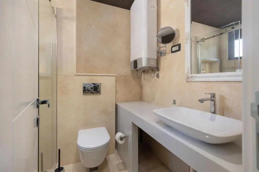 img_id_2345883.webp