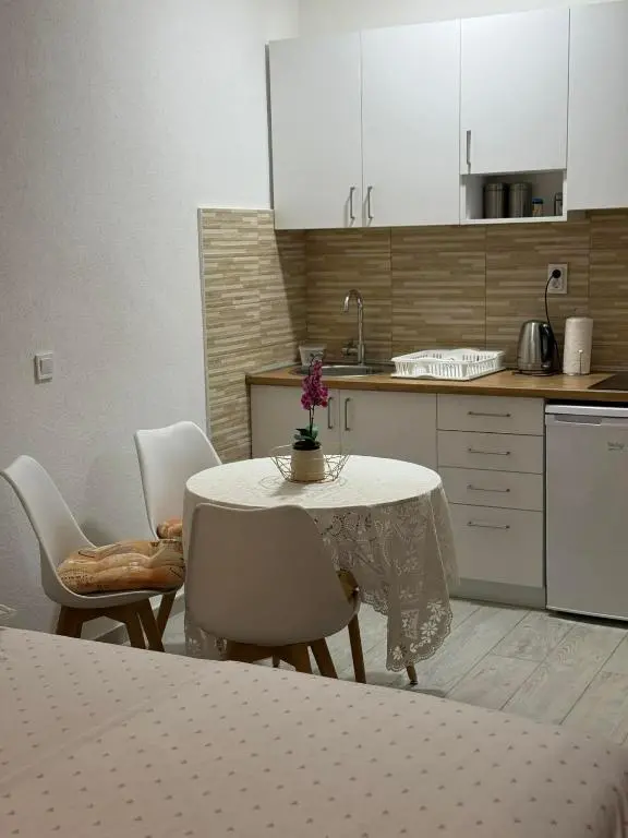 img_id_2345745.webp