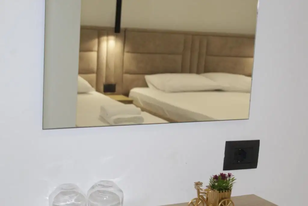 Double Room with Balcony image 21