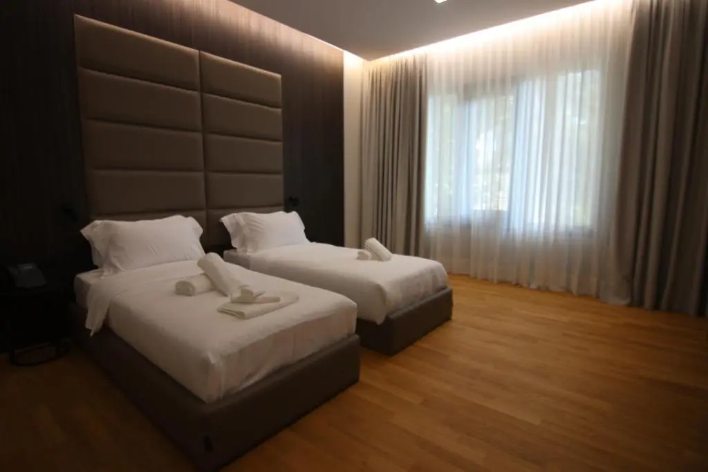 img_id_1072394.webp