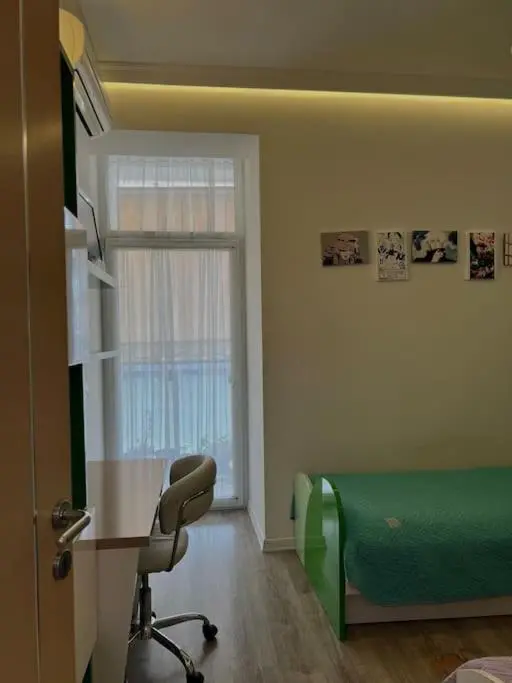 img_id_1098963.webp