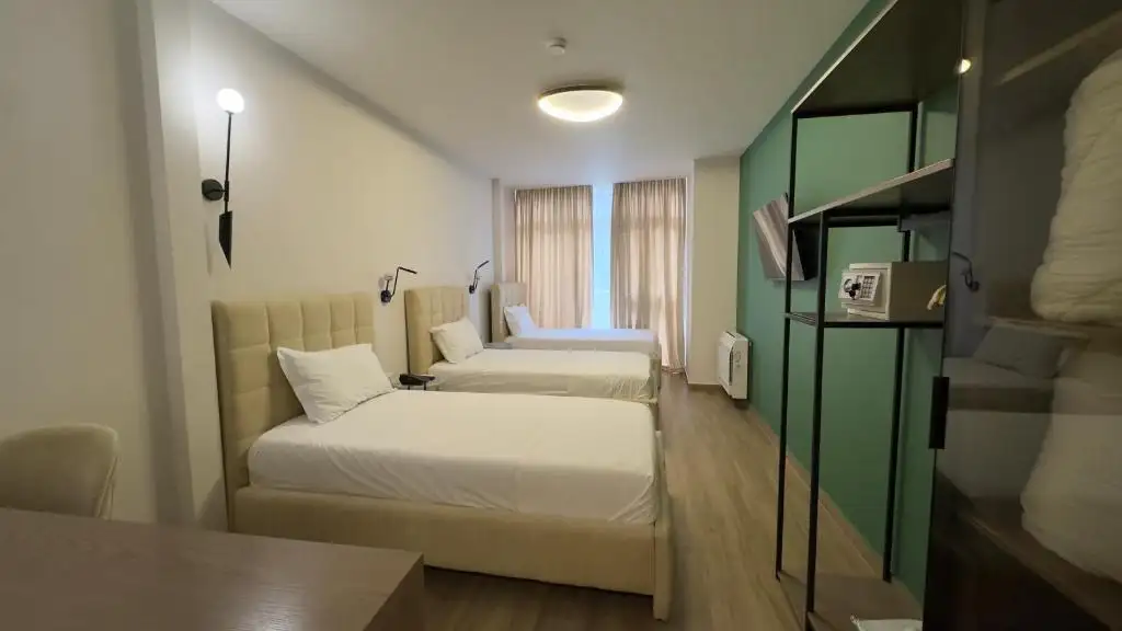 Deluxe Triple Room image 22