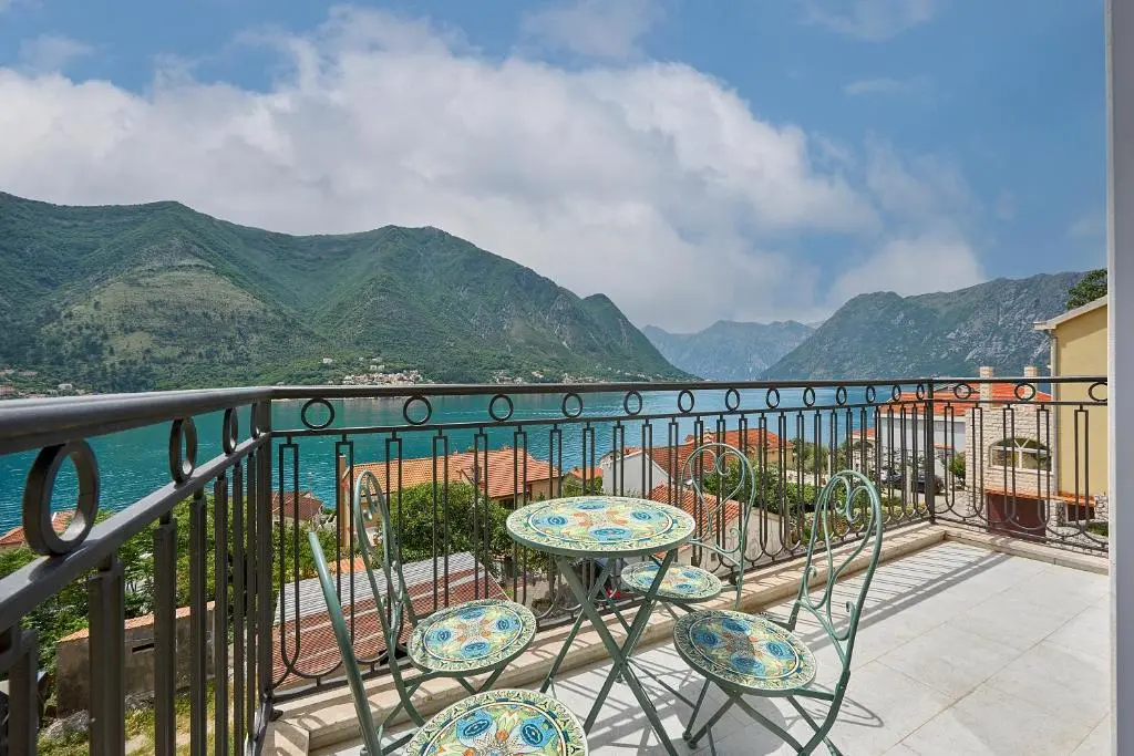 img_id_2333535.webp