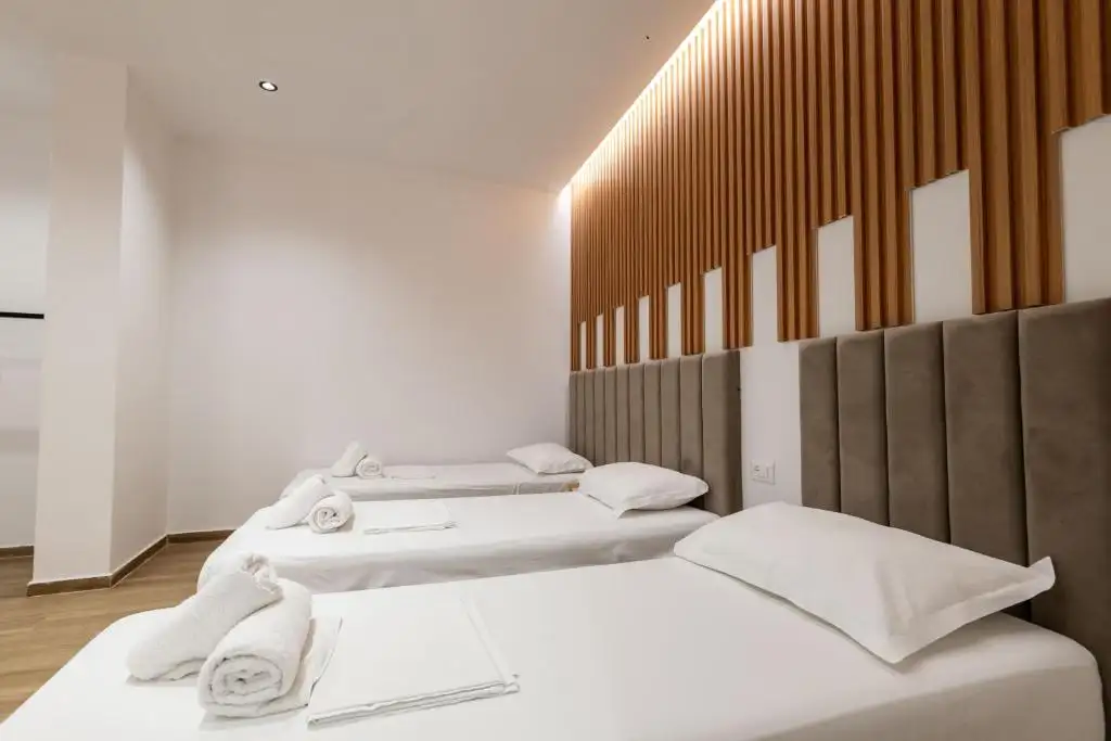 Triple Room image 3