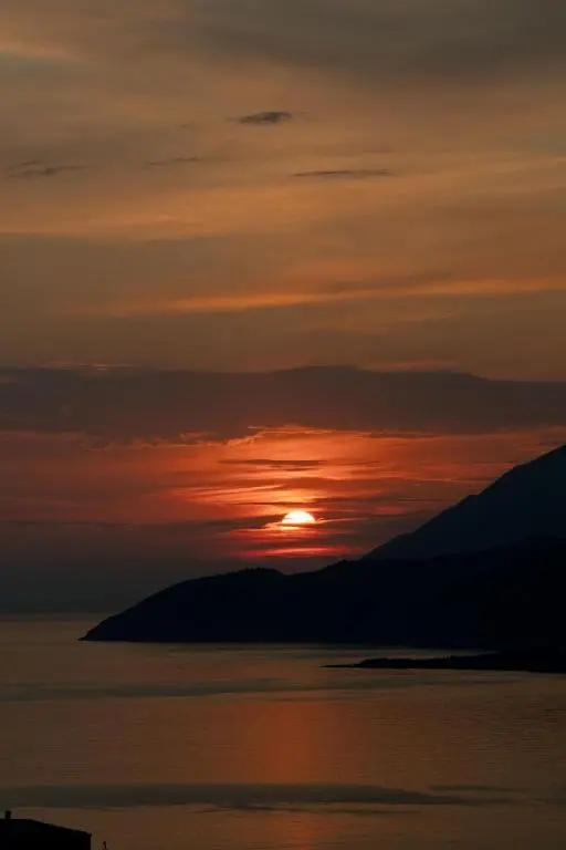 img_id_1321764.webp