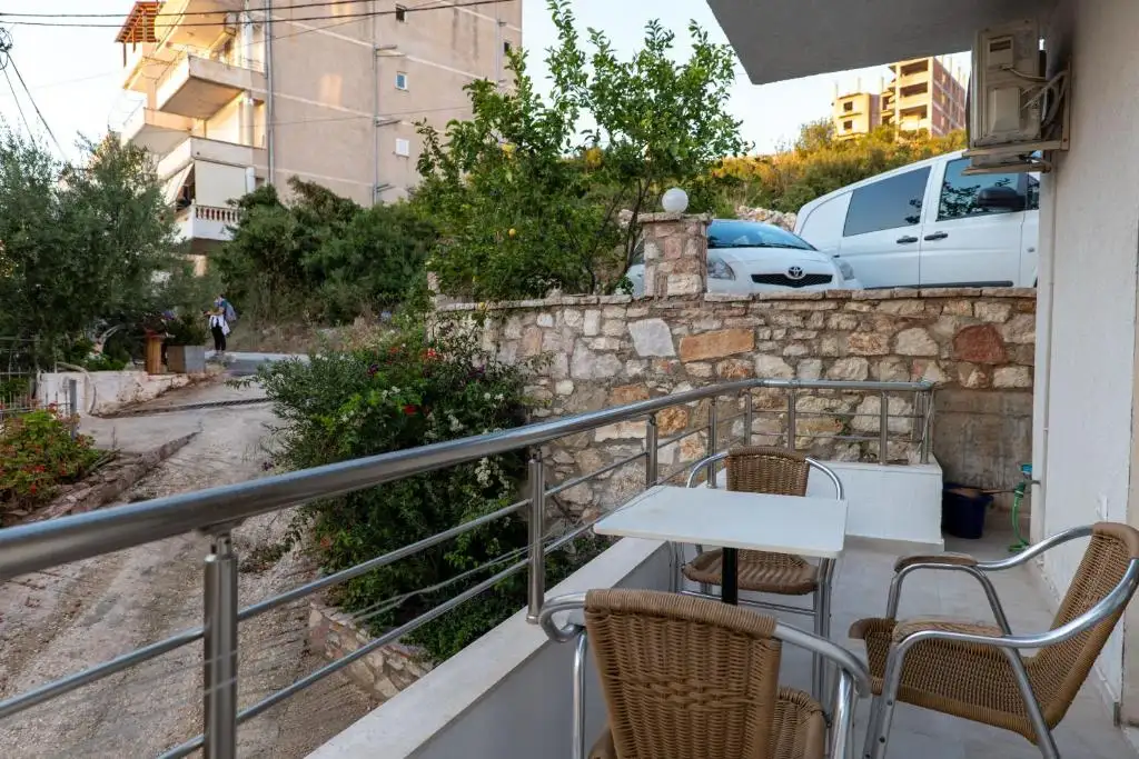 Apartment with Balcony image 3