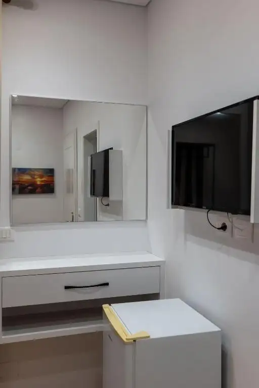 Triple Room with Balcony image 17