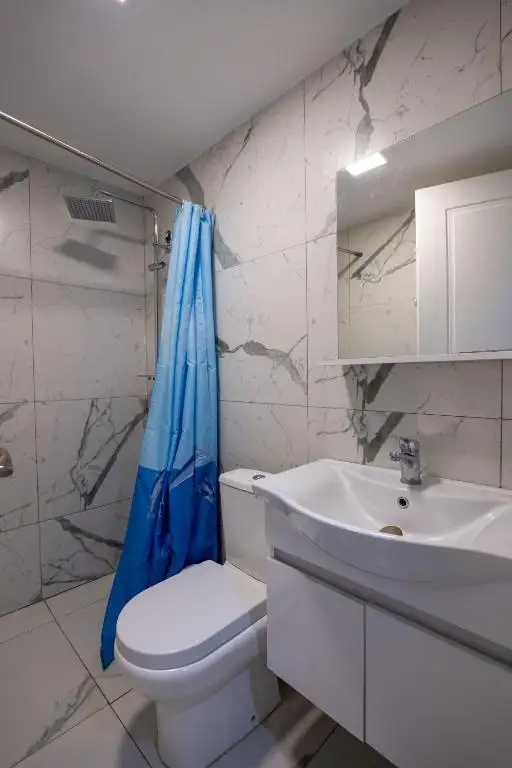Basic Triple Room image 11