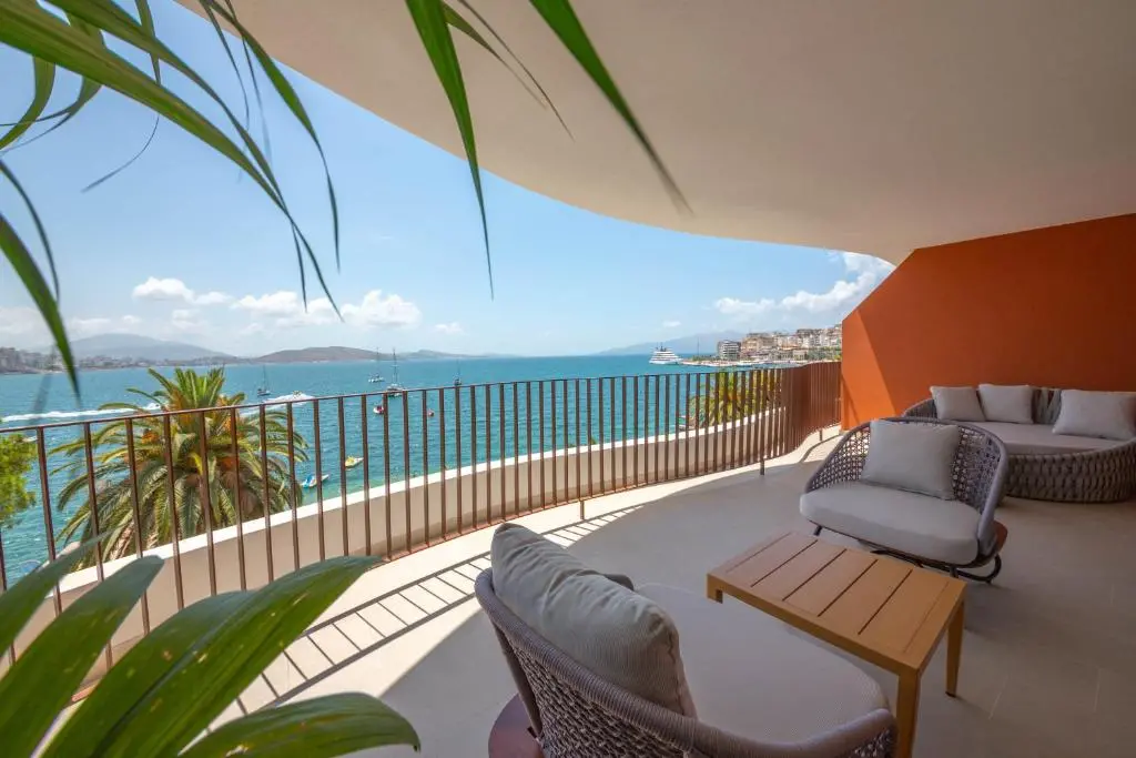img_id_1024187.webp