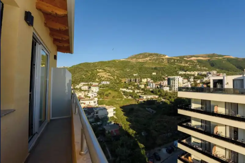 Double Room with Mountain View image 13