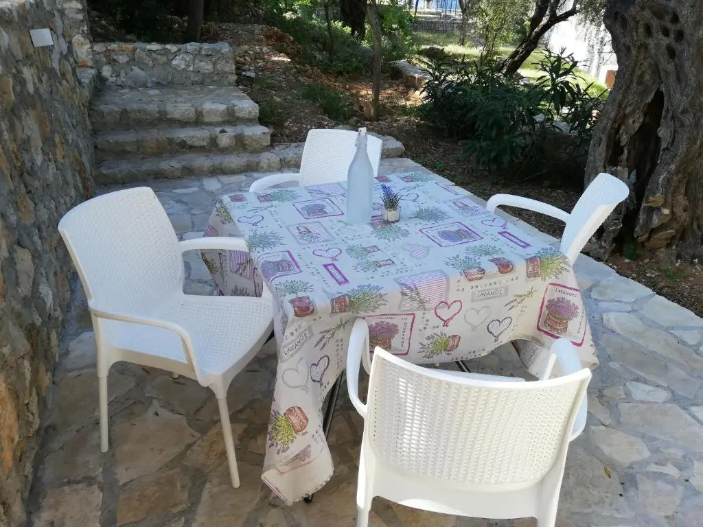 img_id_2329130.webp