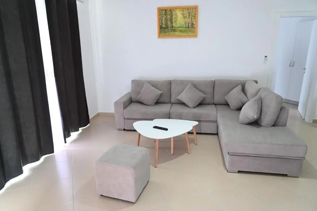 img_id_1203451.webp