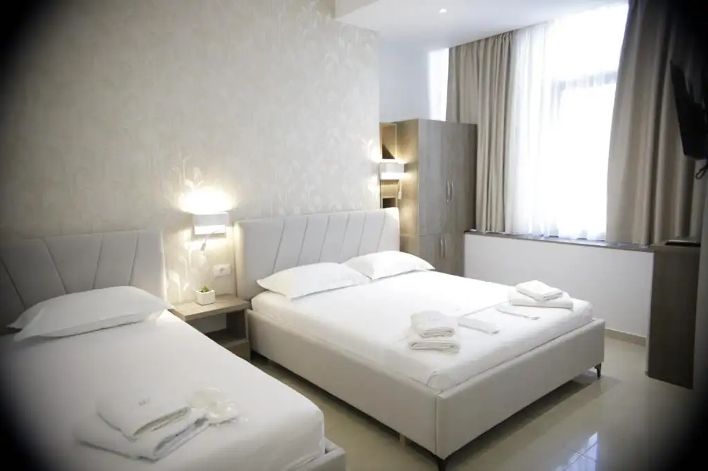 img_id_689393.webp