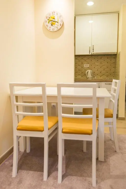 img_id_2327652.webp