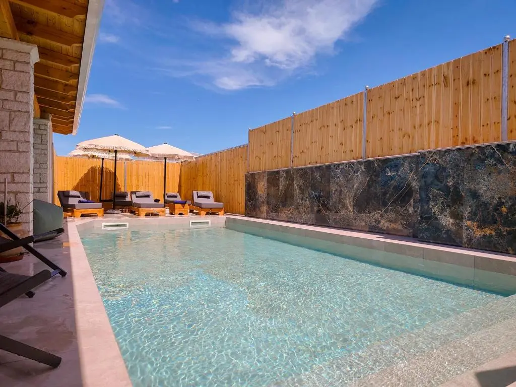 img_id_891763.webp