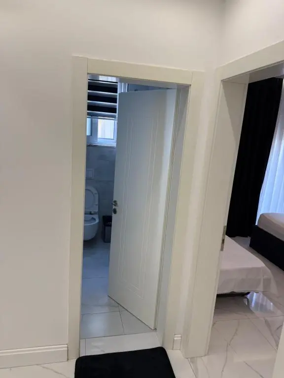 img_id_999928.webp