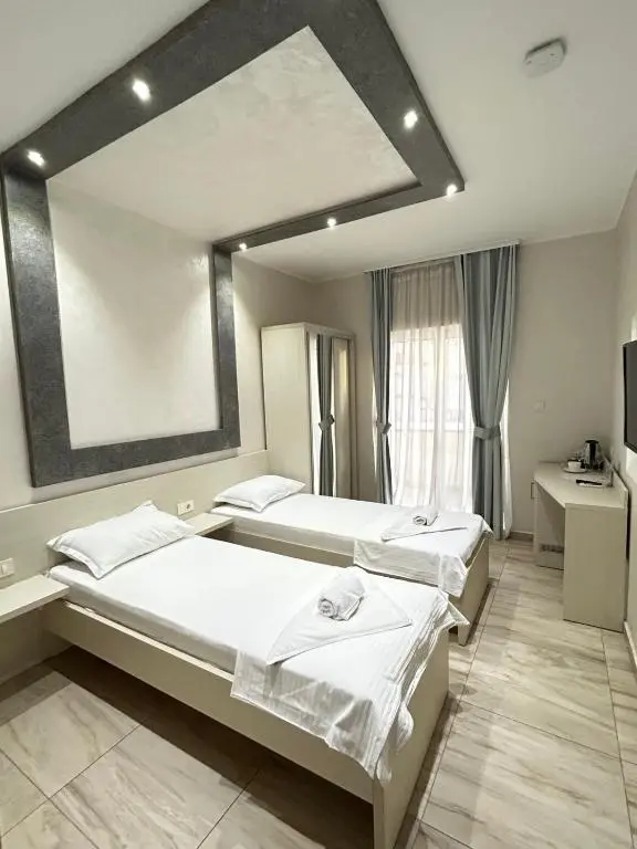img_id_2323393.webp