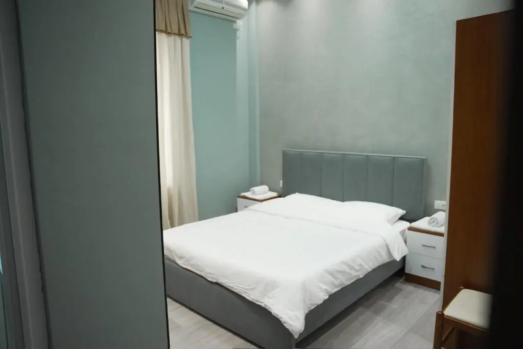 img_id_1382010.webp