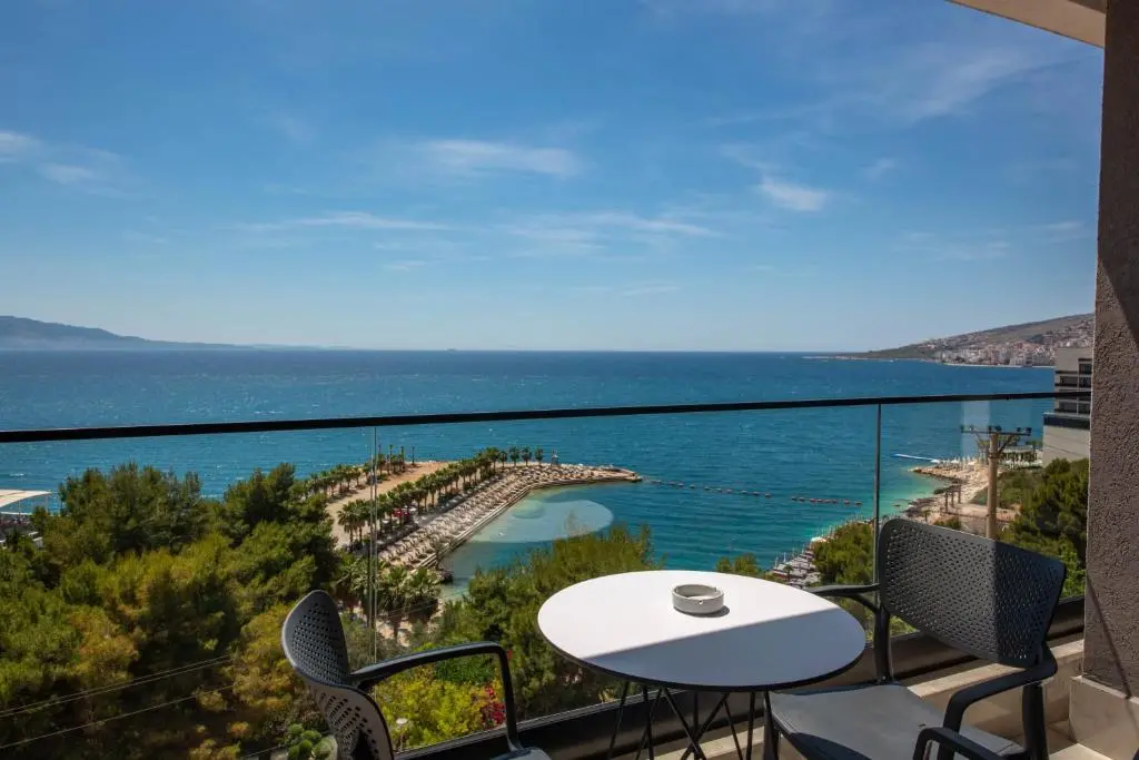 img_id_1029351.webp