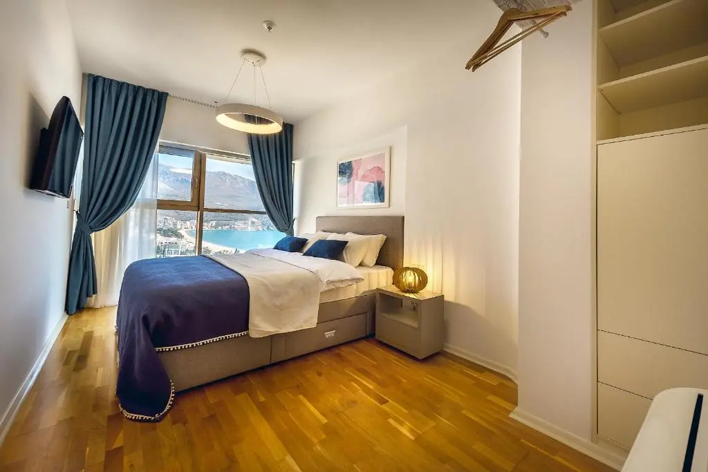 img_id_2321560.webp