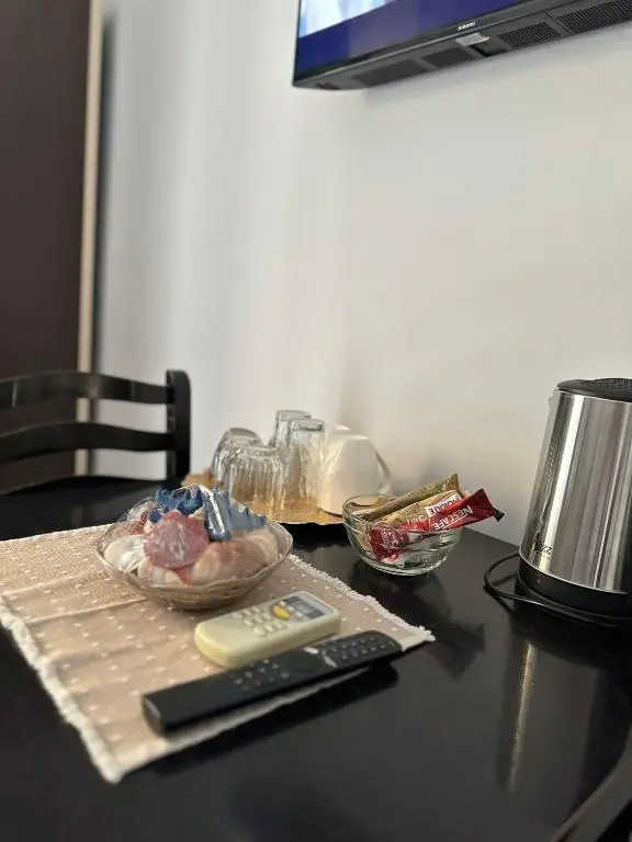 img_id_1003037.webp