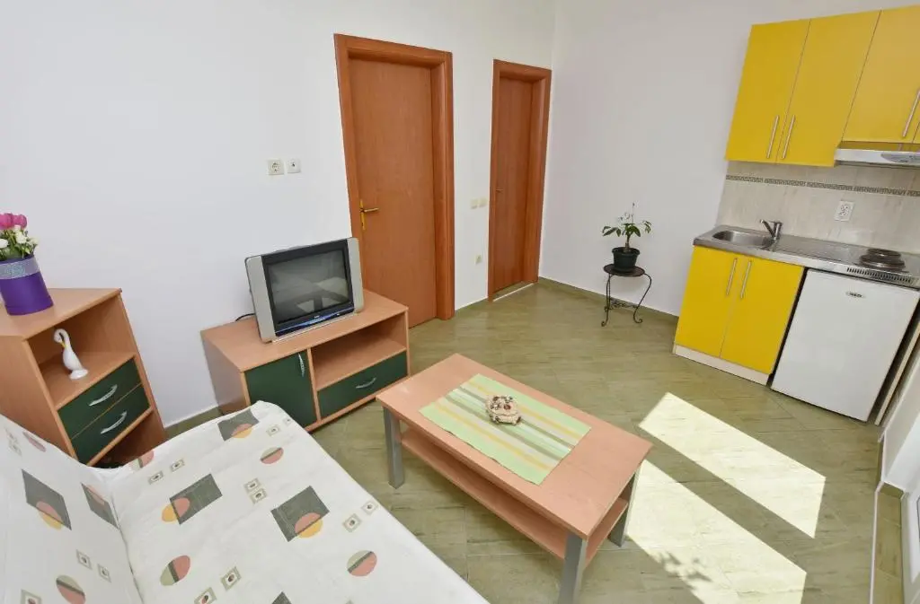 img_id_2318064.webp