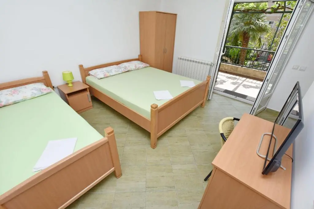 img_id_2318094.webp