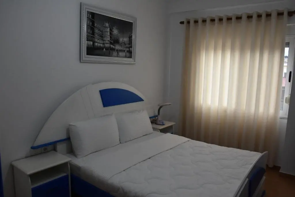 img_id_888445.webp