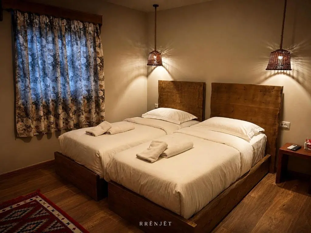 img_id_1382466.webp