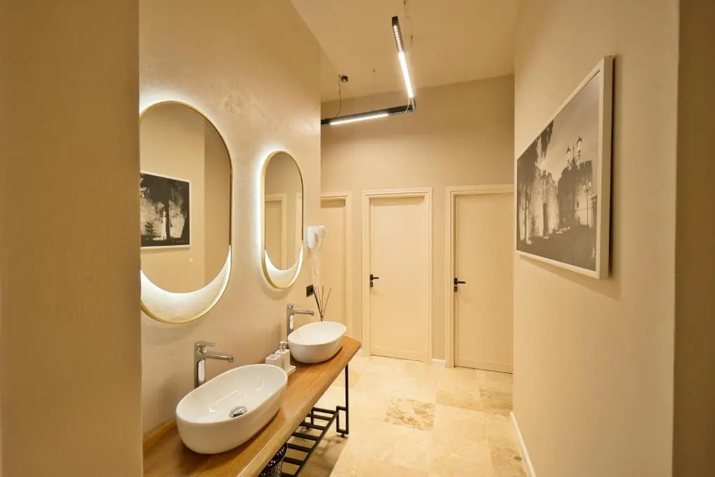 img_id_1700756.webp
