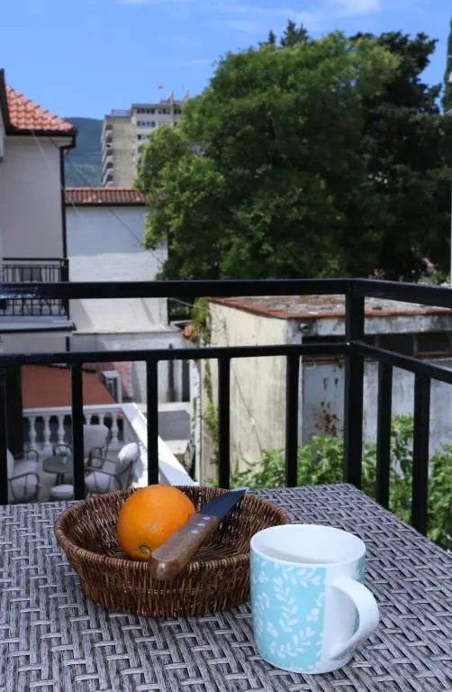 img_id_2312297.webp